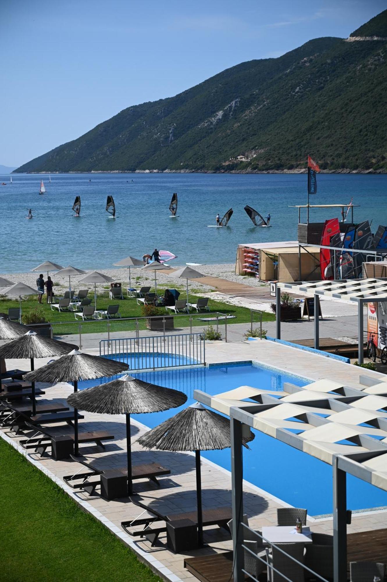 Surf Hotel Vasiliki  Ngoại thất bức ảnh
